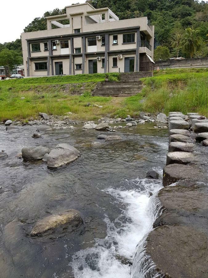 Appartement Antong Creekside Hot Spring à Yuli Extérieur photo